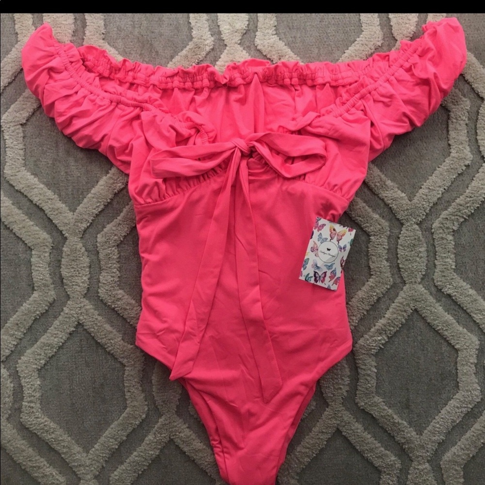 off shoulder bodysuit